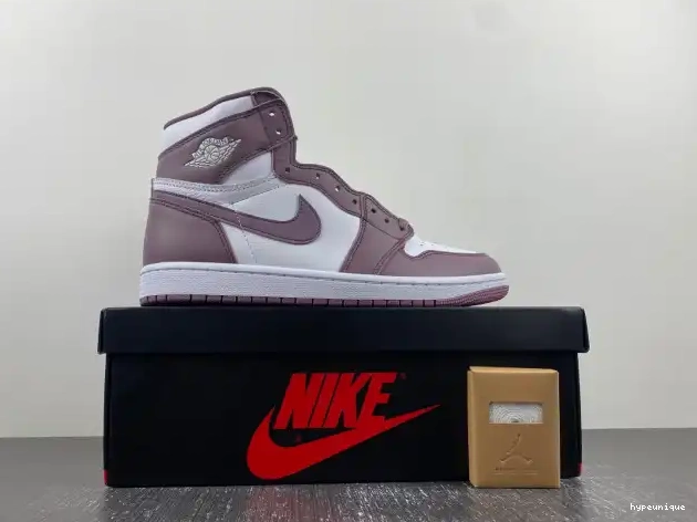 HYPE Sky J High Jordan Air OG DZ5485-105 Mauve 1 0602